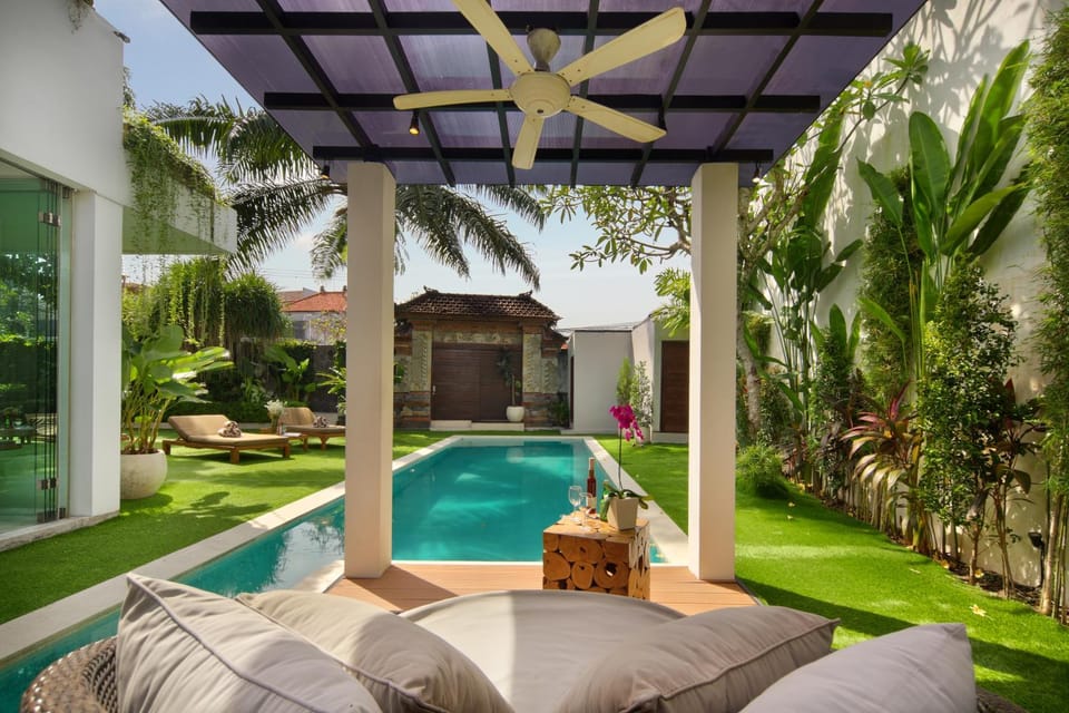 Property building, Swimming pool