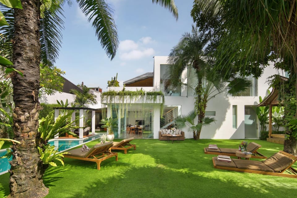 Natural landscape, Garden, Pool view, Swimming pool, sunbed