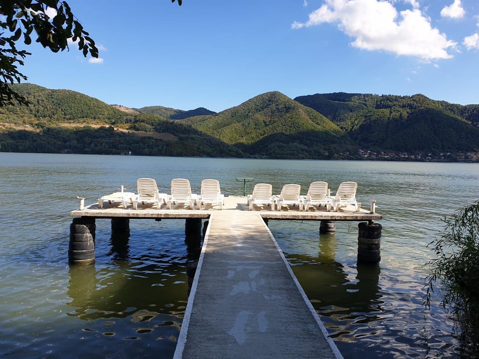 Nearby landmark, Spring, Day, Natural landscape, Fishing, Beach, Lake view, Mountain view, River view, sunbed