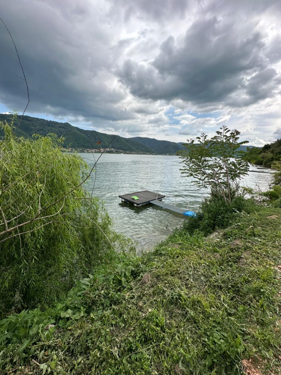 Nearby landmark, Spring, Day, Natural landscape, Lake view, Mountain view, River view
