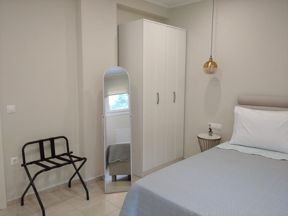 Bed, Bedroom, wardrobe