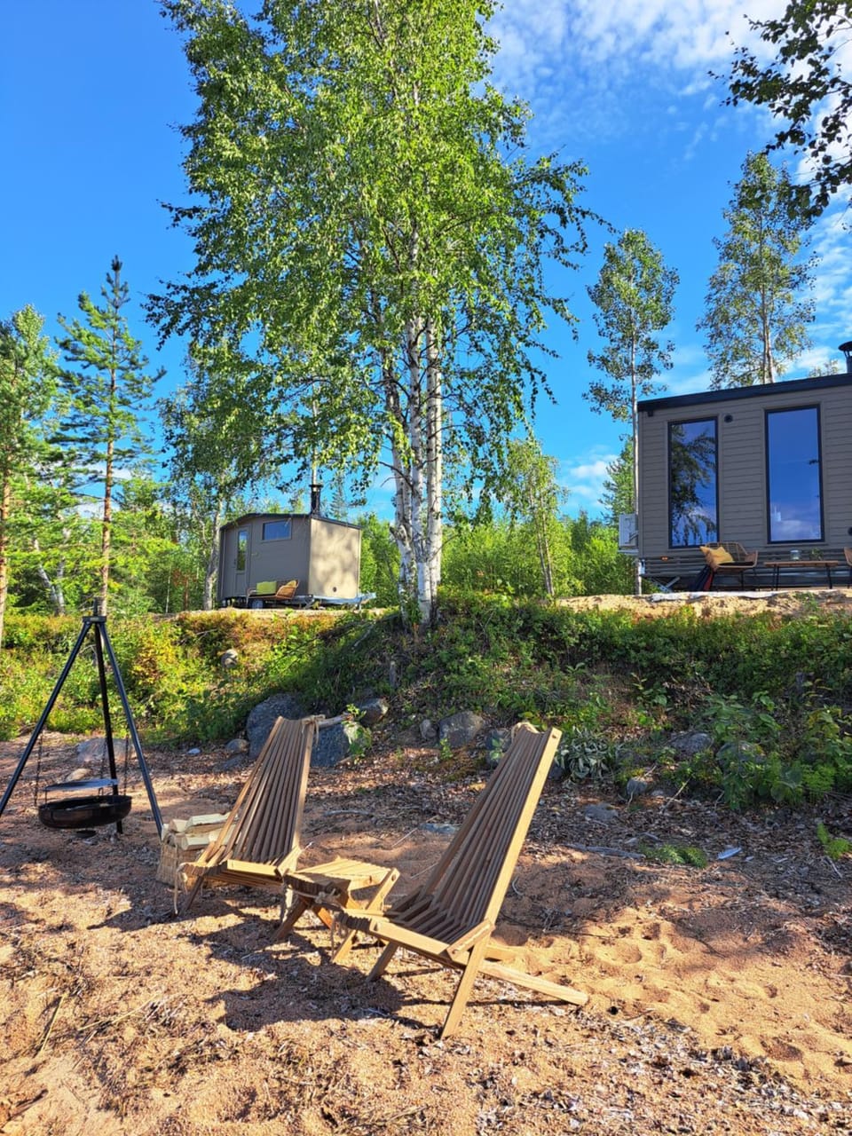 Property building, Day, Natural landscape, sunbed