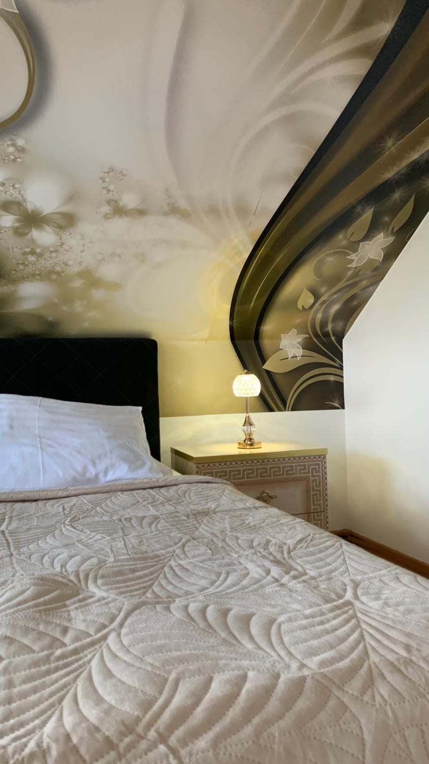 Bed, Photo of the whole room, Bedroom, room service