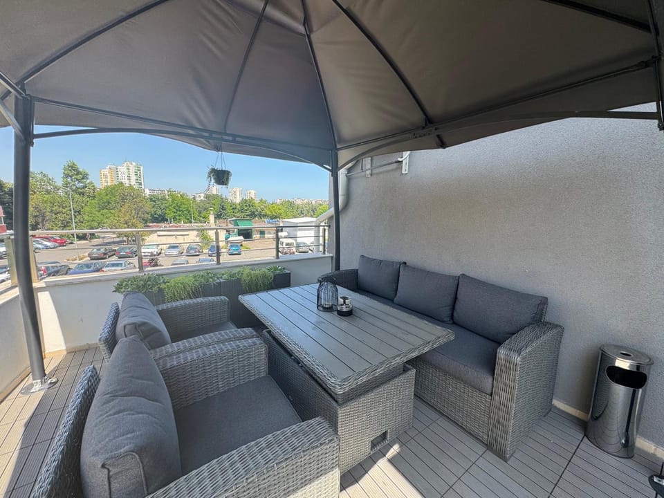 Day, View (from property/room), Balcony/Terrace, Seating area