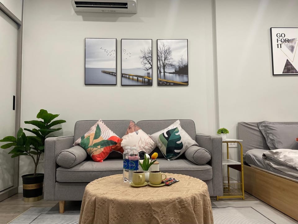 Living room, Seating area, air conditioner