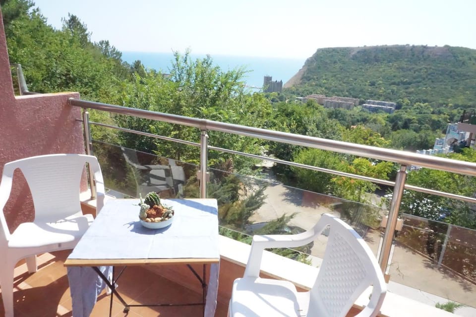 View (from property/room), Balcony/Terrace, Mountain view, Sea view, hair dresser