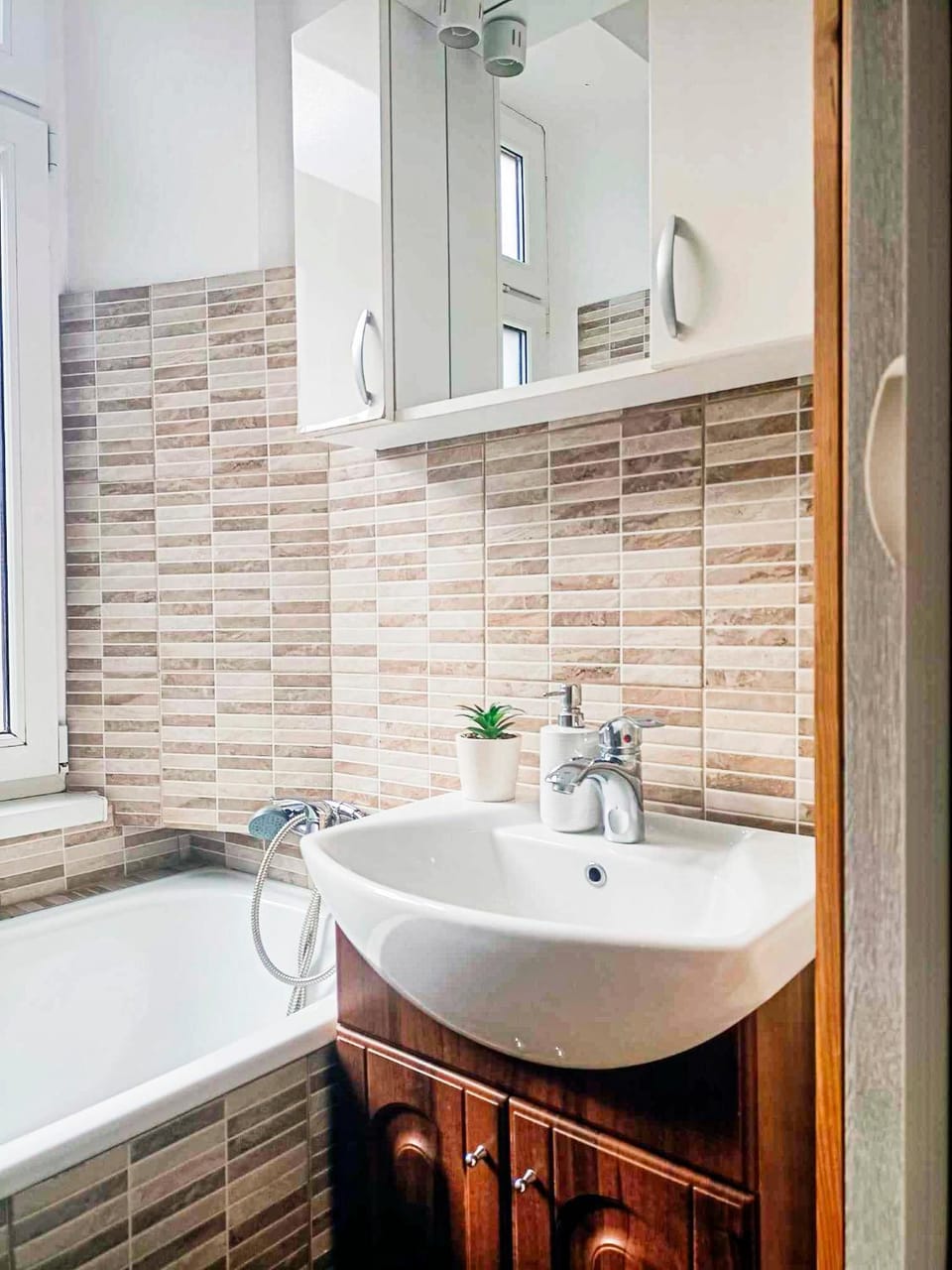 Bathroom, Bath