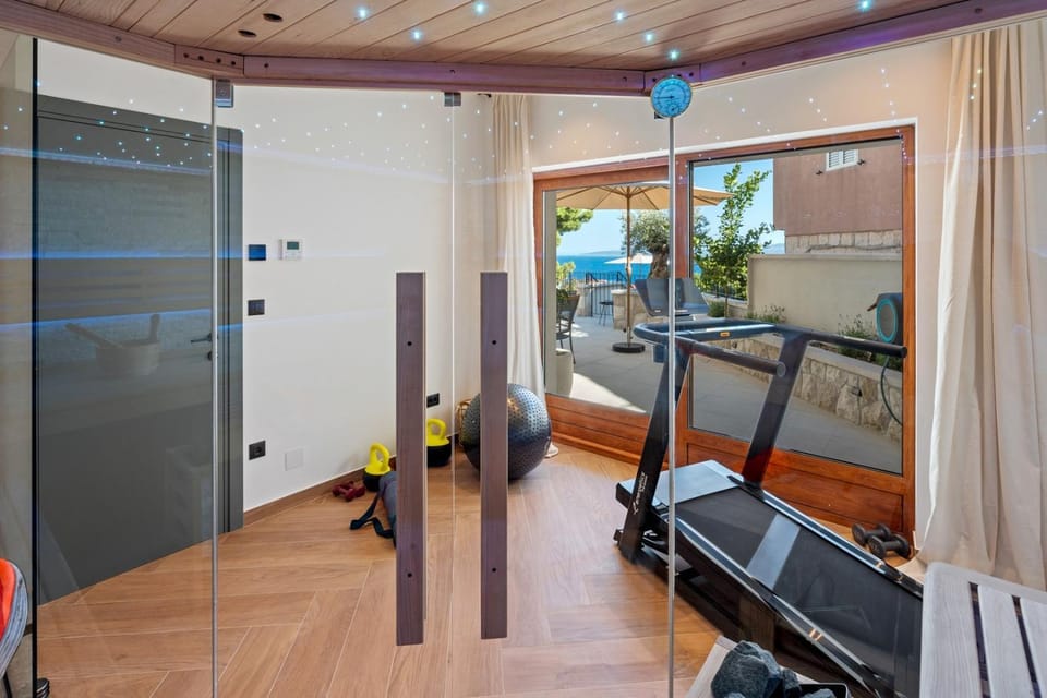 Sauna, Bathroom, View (from property/room), air conditioner