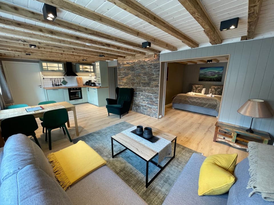 Living room, Seating area, Dining area, kitchen