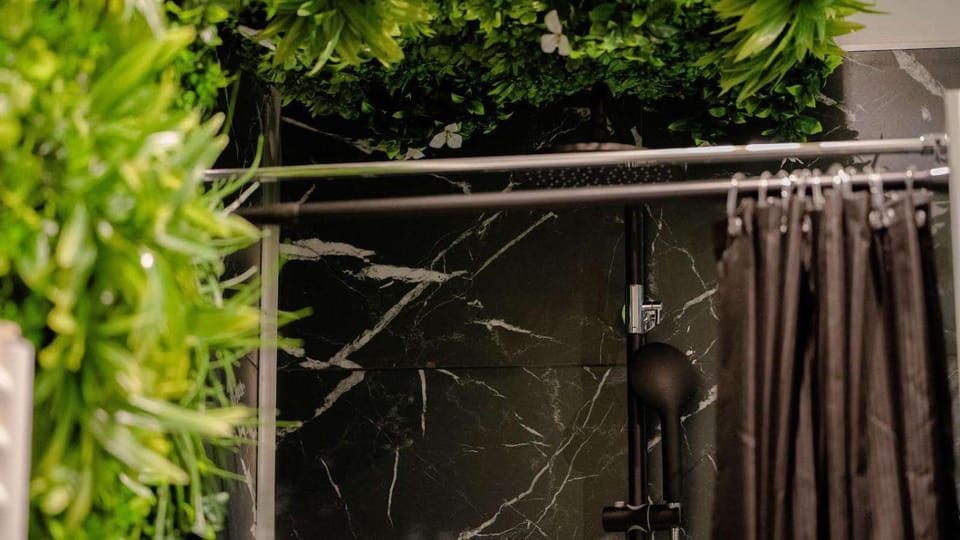 Escapade Urbaine - Balnéothérapie - Cinéma au Cœur de la Ville Apartment in Bourgogne-Franche-Comté