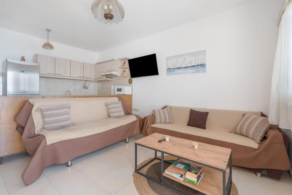 Dorothy's Seaview Apartment Apartment in Rhodes, Greece