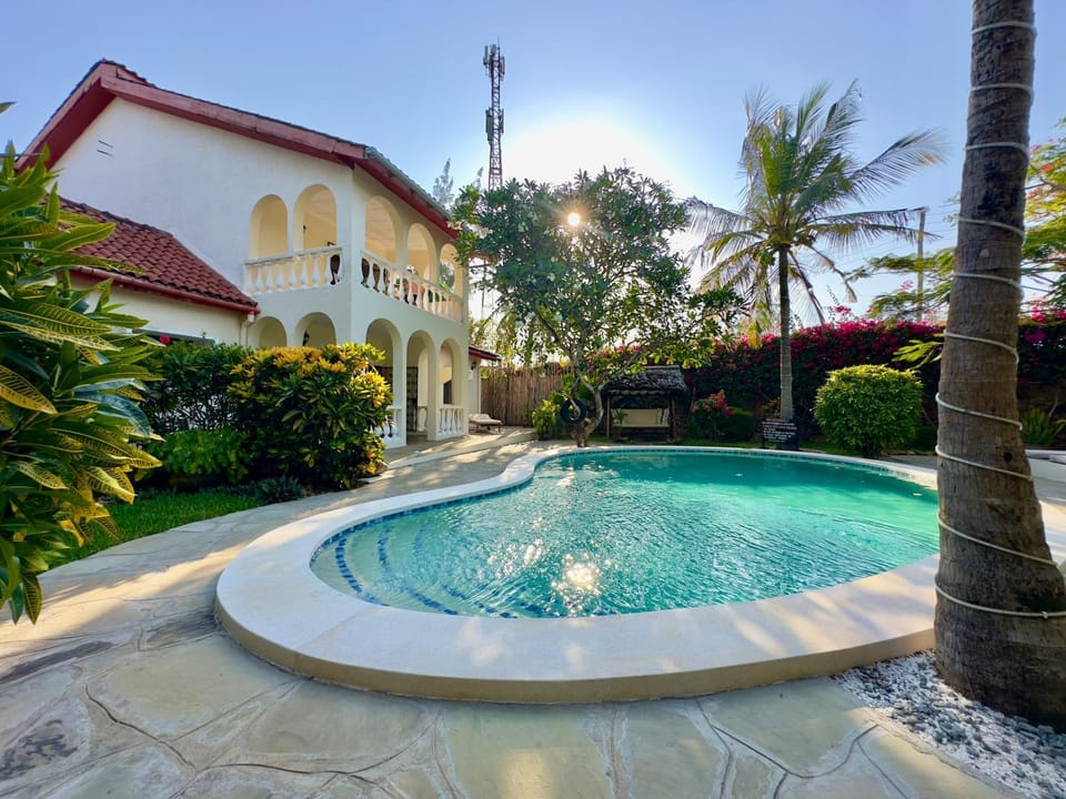 Garden, Pool view, Swimming pool