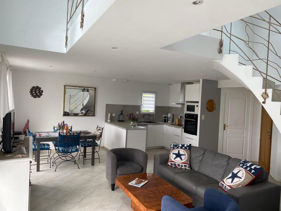 Property building, Living room