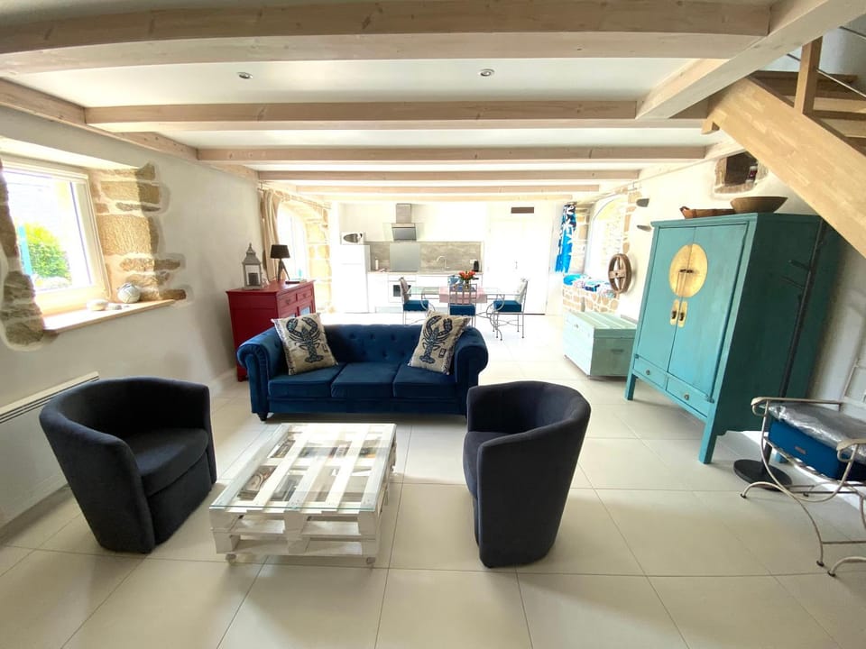 Property building, Living room