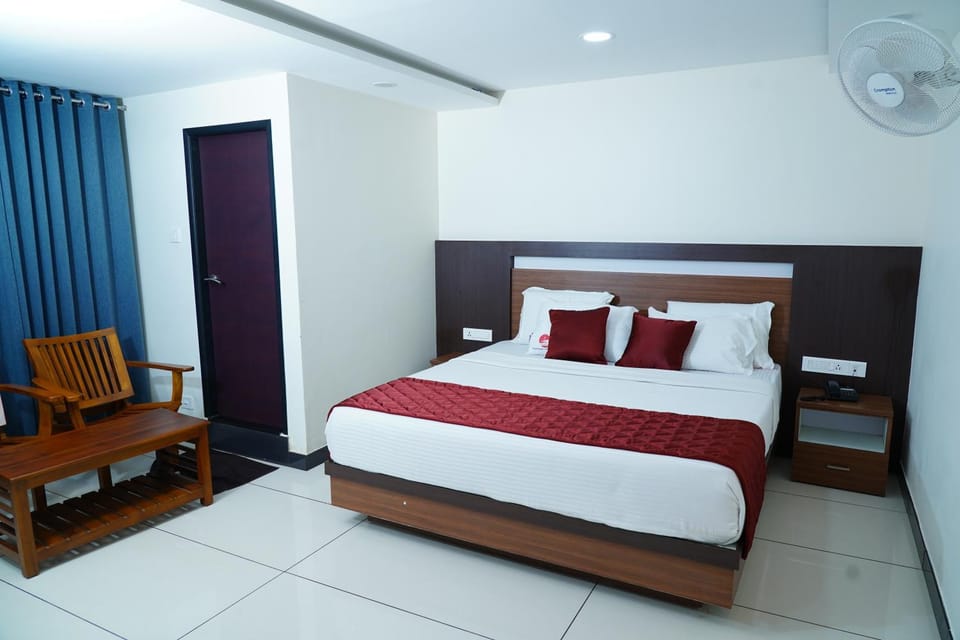 Rainbow Inn Hotel in Munnar