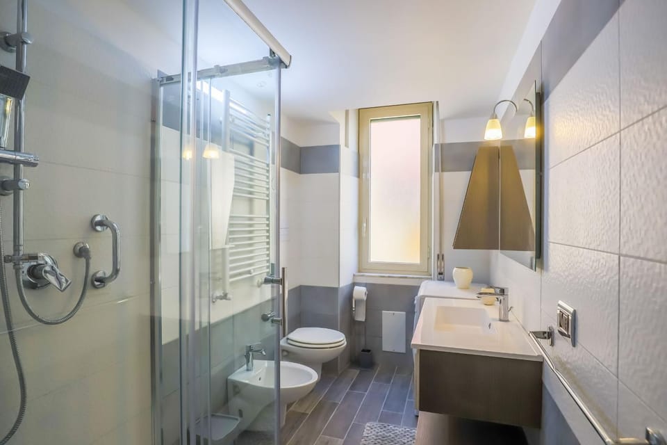 Shower, Toilet, Bathroom, bidet