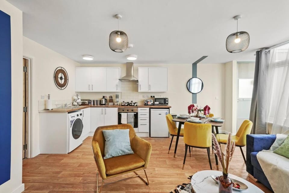 30 percent OFF! Beautiful Gems of Southampton! Apartment in New Forest District