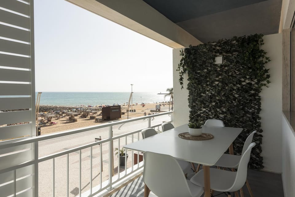 Miral 5 Sea front by HD Properties Apartment in Quarteira