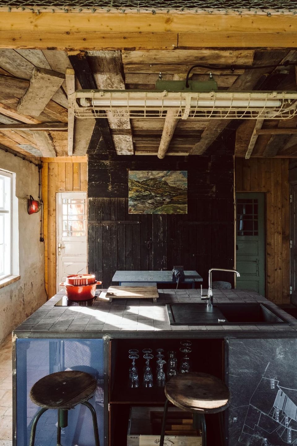 Kitchen or kitchenette, Living room