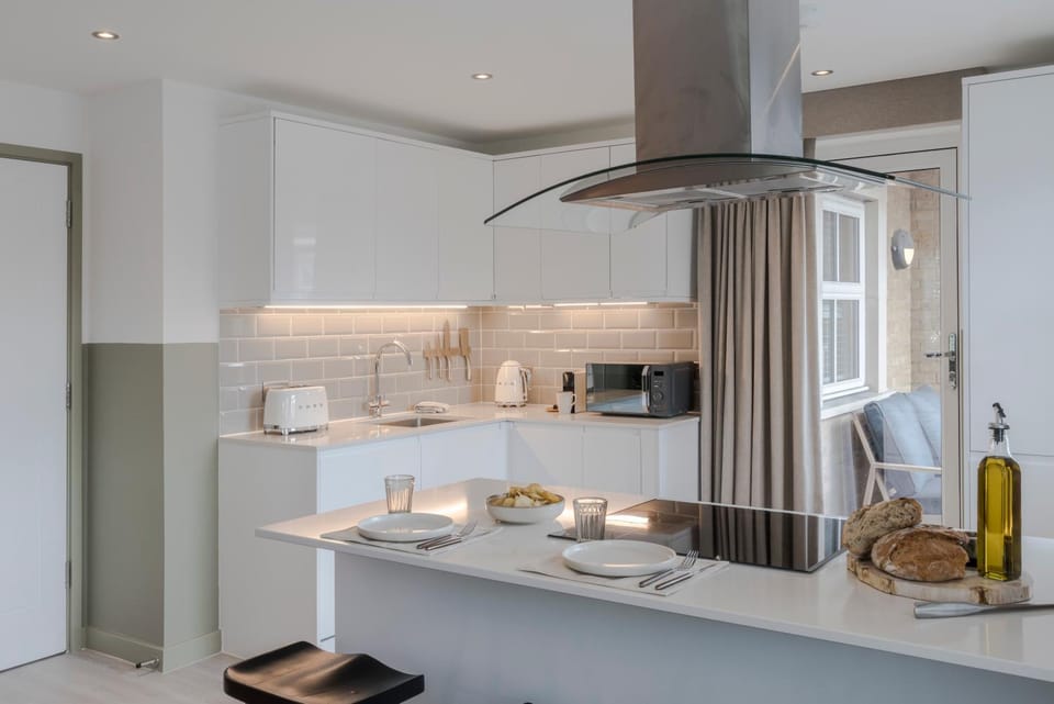 Coffee/tea facilities, Kitchen or kitchenette, minibar, pet friendly, stove, toaster