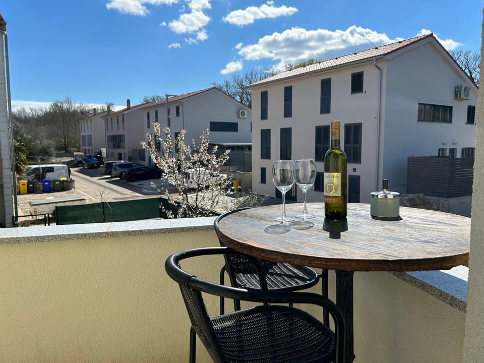 Modern and spacious 3-bedroom apartment with balcony & garden near beach Apartment in Primorje-Gorski Kotar County