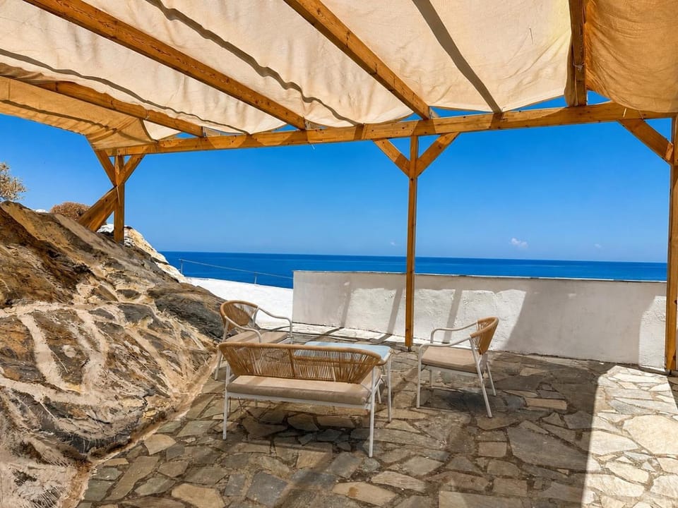 Day, Natural landscape, View (from property/room), Balcony/Terrace, Seating area, Sea view