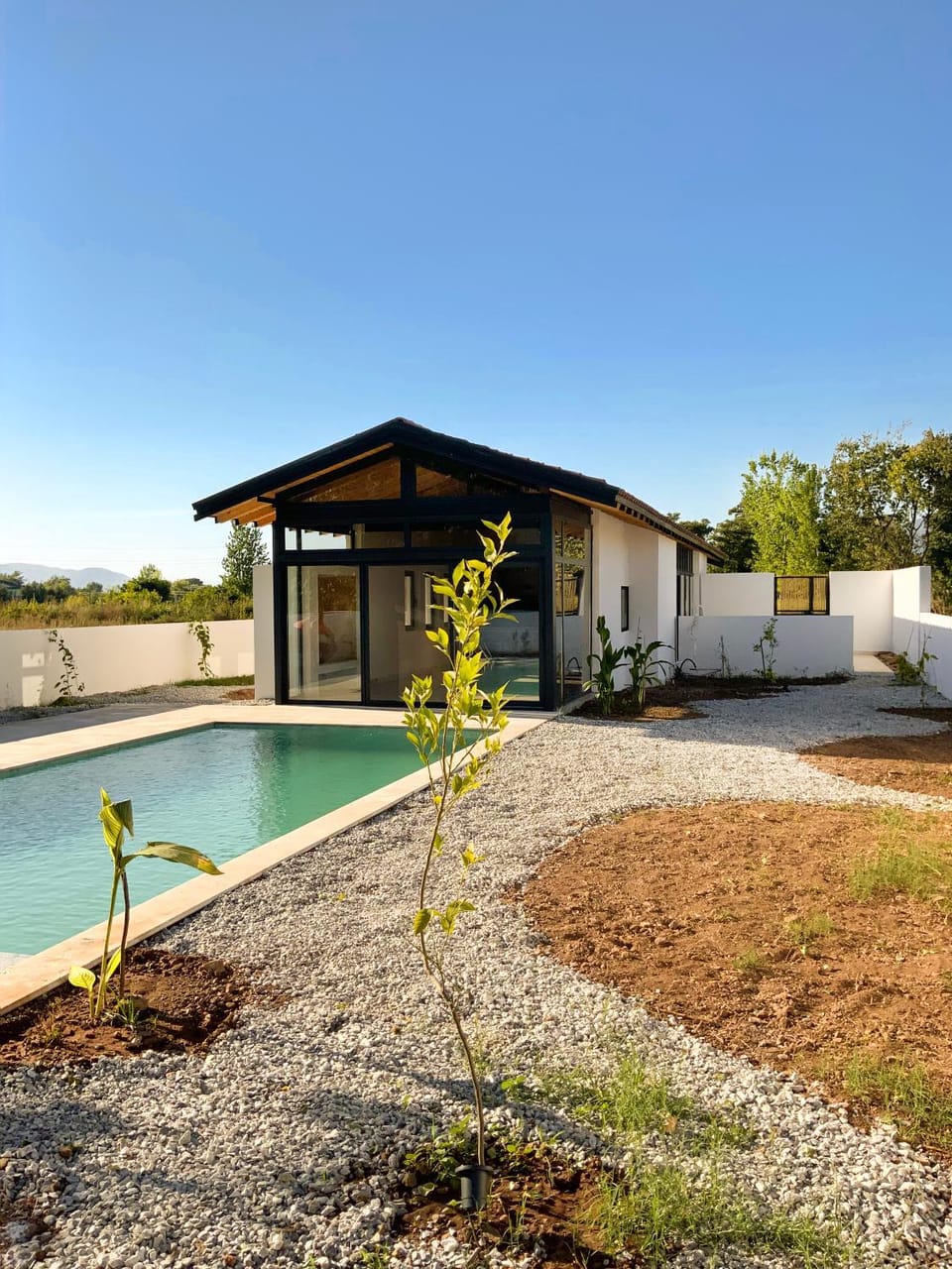 Property building, Day, Garden view, Pool view, Swimming pool, Swimming pool