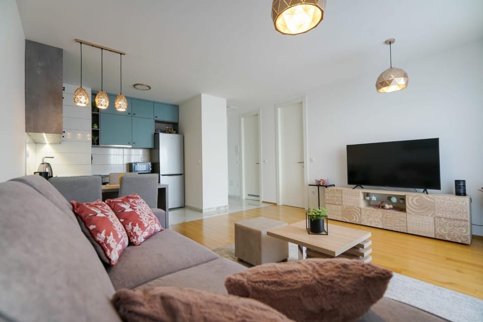 Kitchen or kitchenette, Living room