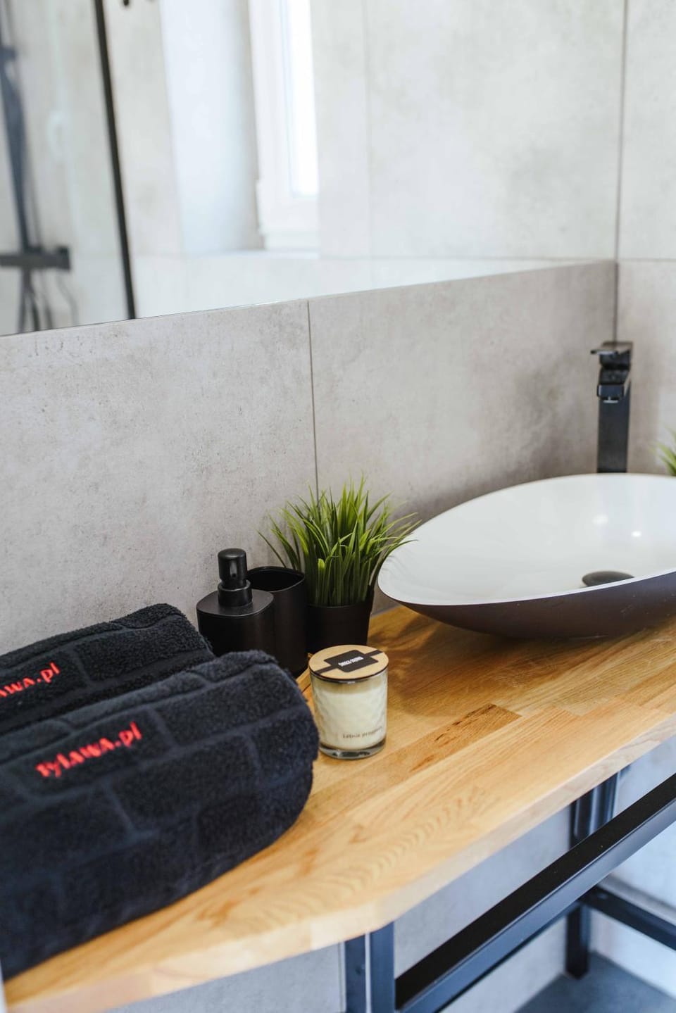 Bathroom, towels