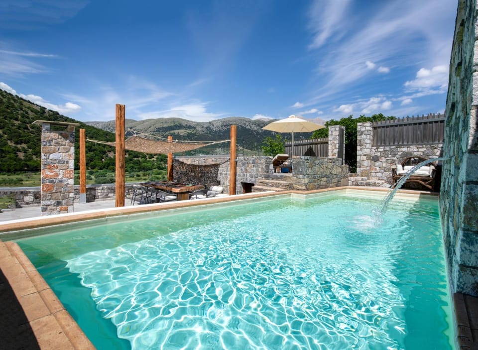 Day, Pool view, Swimming pool, sunbed