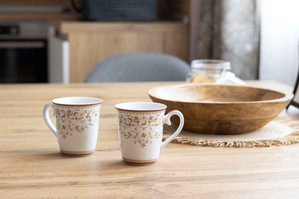Coffee/tea facilities, Dining area