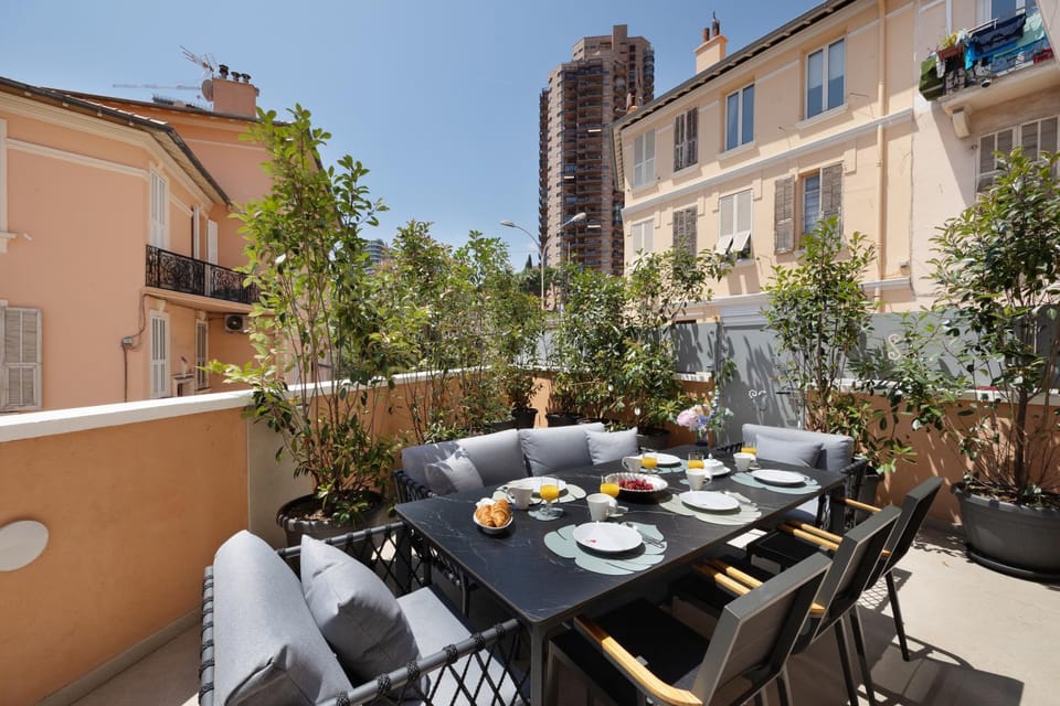 Balcony/Terrace, City view
