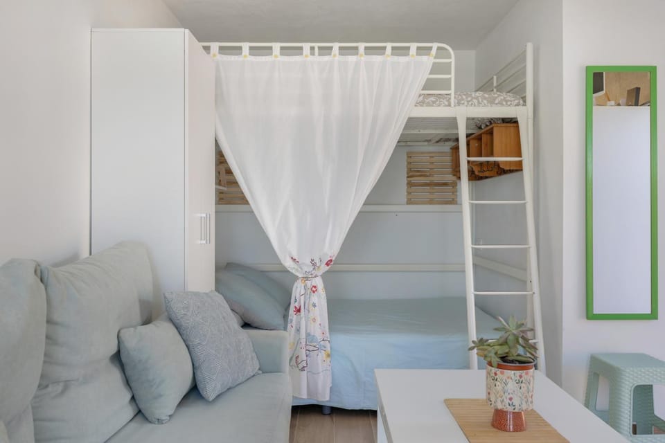 Living room, Bedroom