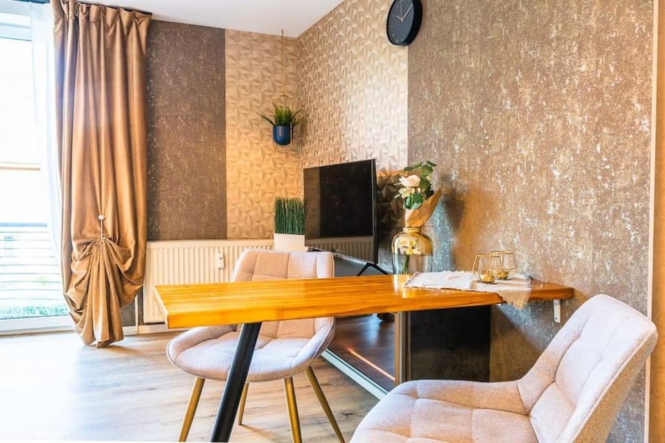 Golden Nugget inkl WLAN, Parkplatz Krankenhaus Detmold Apartment in Detmold