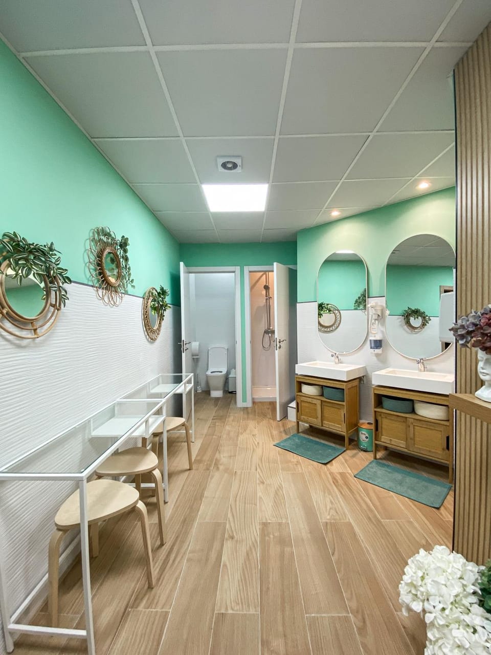 Bathroom, Public Bath