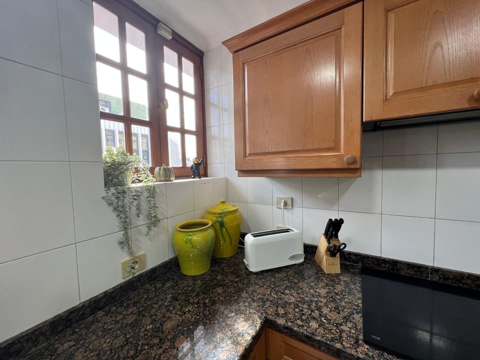 Kitchen or kitchenette, kitchen