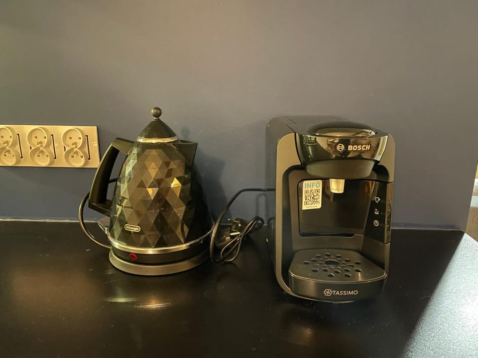 Coffee/tea facilities, Garden view