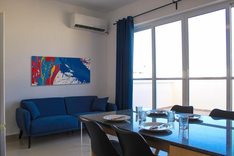 Living room, Seating area, Dining area, kitchen, air conditioner