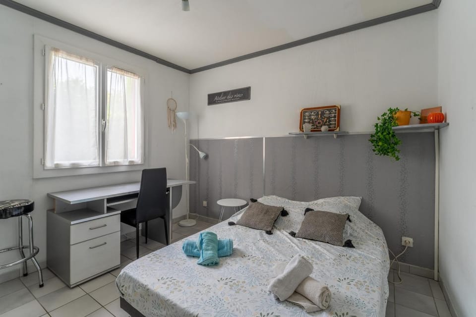 Living room, Bedroom