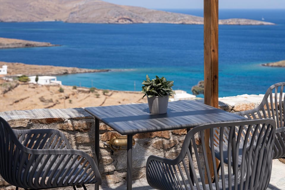 Kythea Suites Kythnos Apartment in Kea-Kythnos