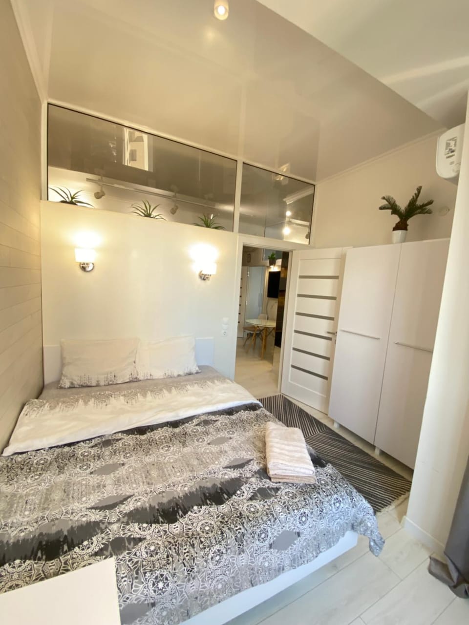 Bed, Photo of the whole room, Bedroom, towels, wardrobe