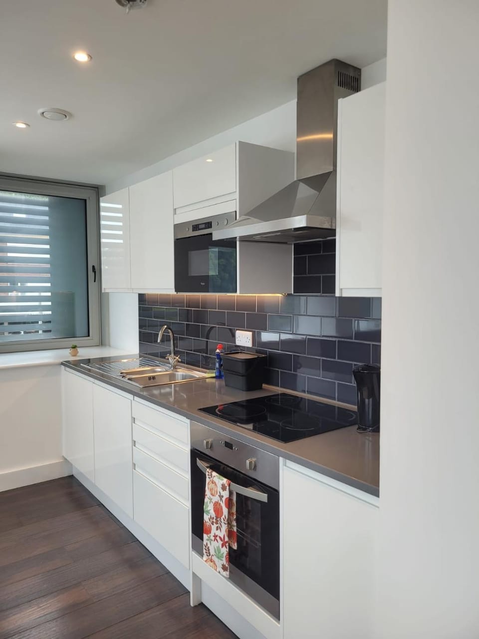 2BR Chic London Sleep 9 BP7 Apartment in London