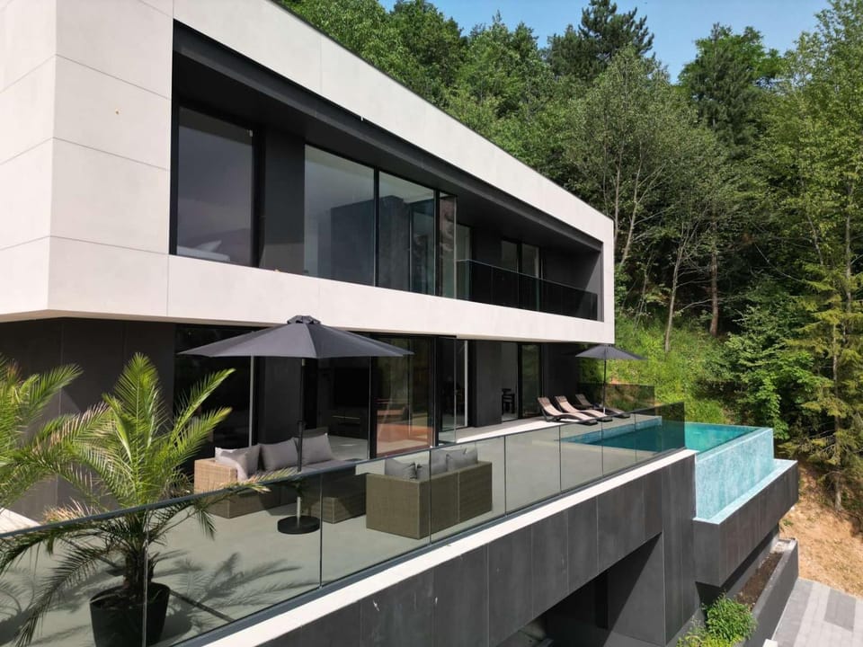 Property building, Patio