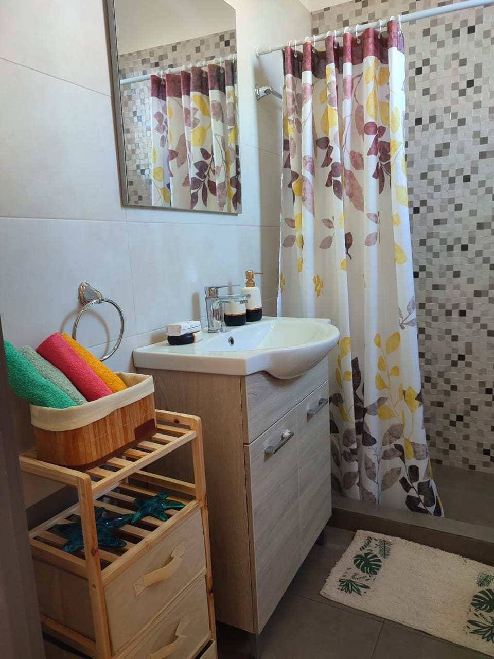 Bathroom, Kitchen or kitchenette