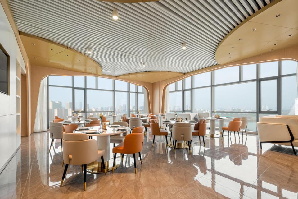 Atour Hotel Nantong Longxin Plaza Hotel in Suzhou