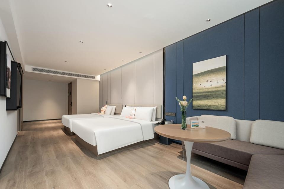 Atour Hotel Nantong Longxin Plaza Hotel in Suzhou