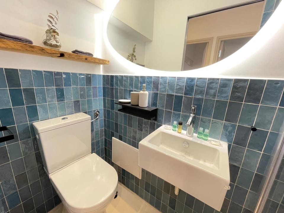 Toilet, Bathroom