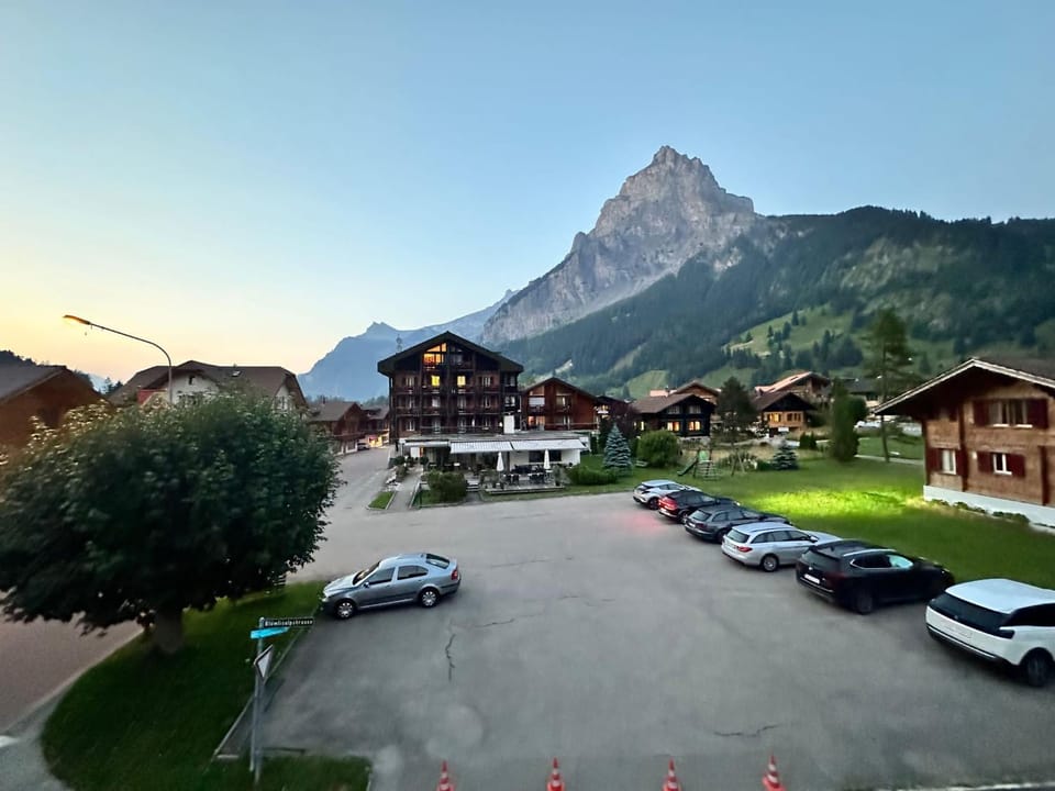 Day, Neighbourhood, Natural landscape, Bird's eye view, Mountain view
