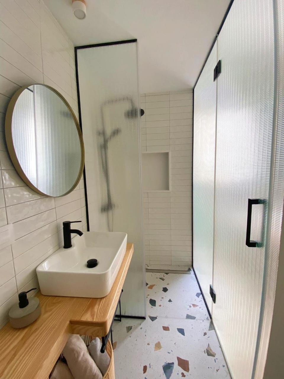 Shower, Bathroom