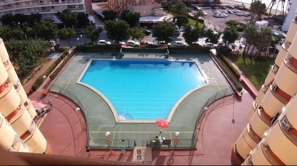 Bird's eye view, Swimming pool